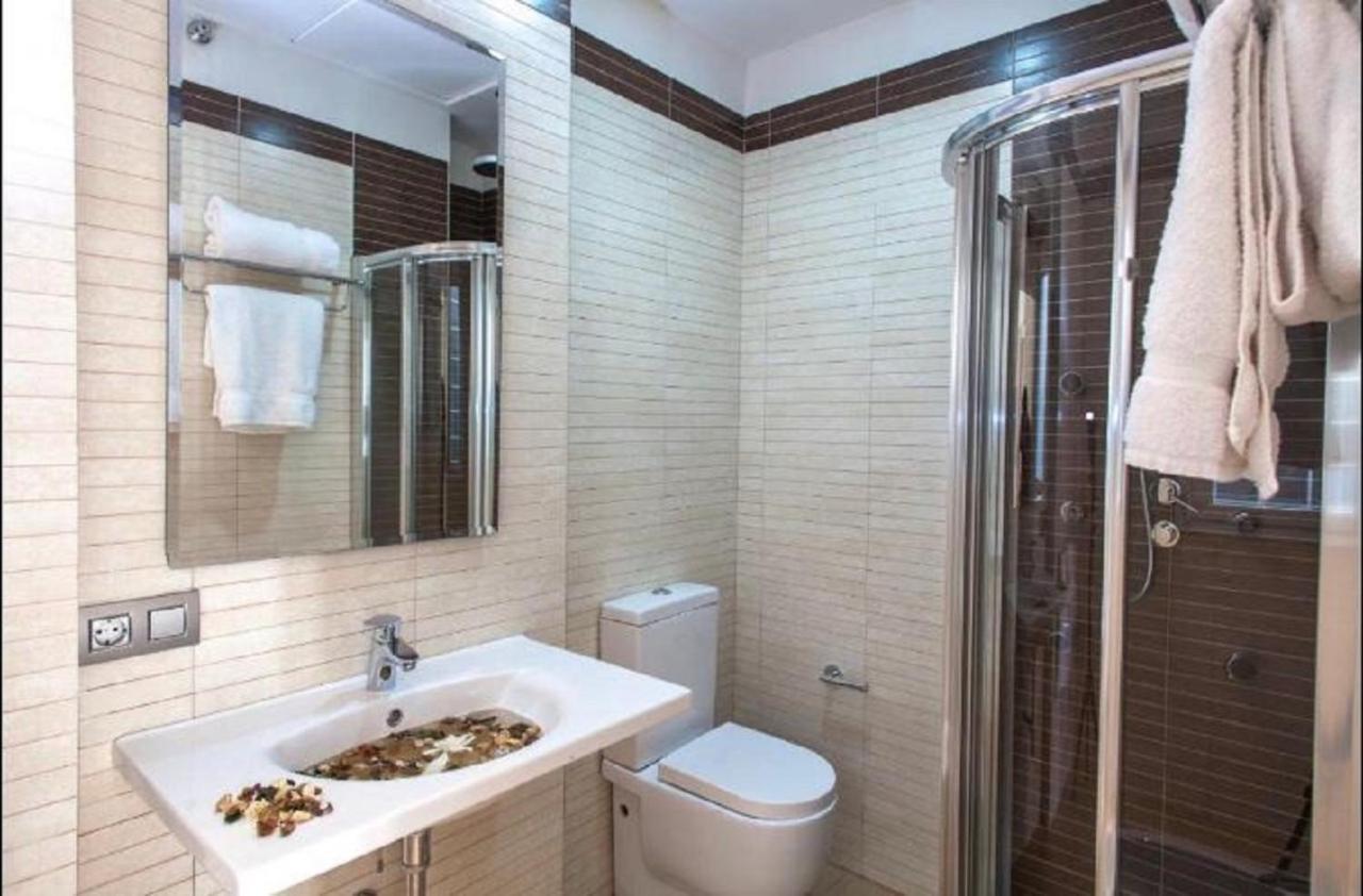 Apartamento Puerta Del Arenal - Kainga Homes Sevilla Buitenkant foto