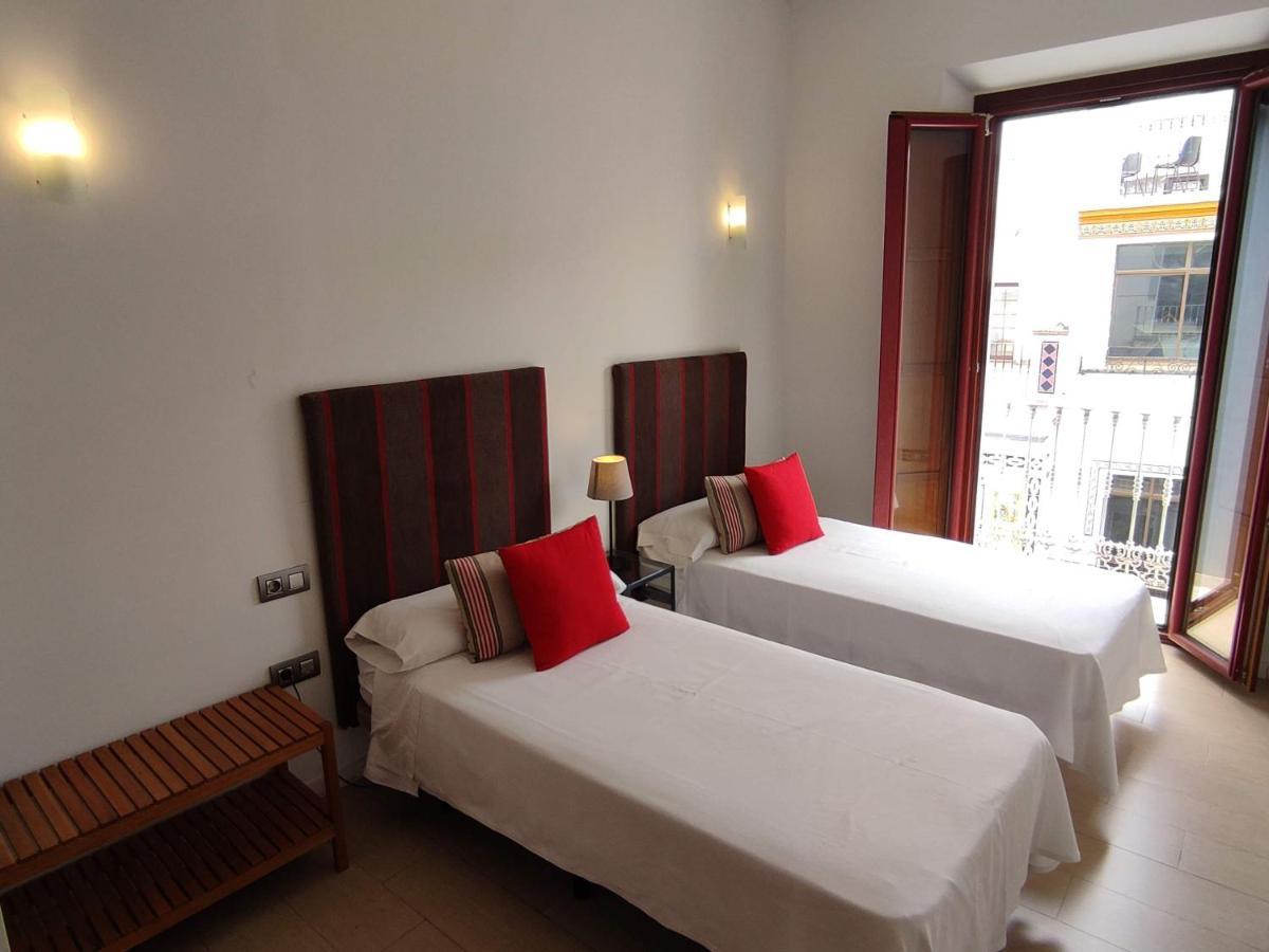 Apartamento Puerta Del Arenal - Kainga Homes Sevilla Buitenkant foto